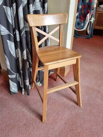Photo of free Pine childs chair (Abingdon OX14) #2