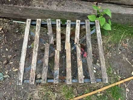 Photo of free Vintage wooden stand (Upper Clapton E5) #2