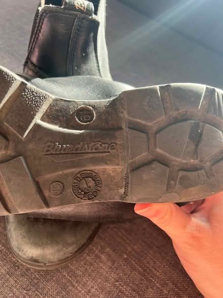 Photo of free Used Blundstone women’s boots (Bermondsey SE16) #3