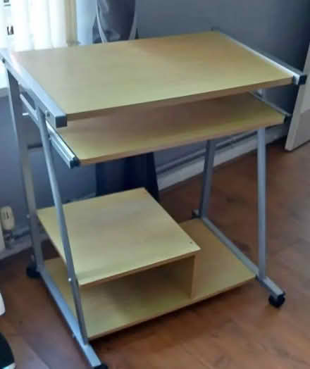 Photo of Small Computer Trolly Work Station Desk (Harehills LS9) #1
