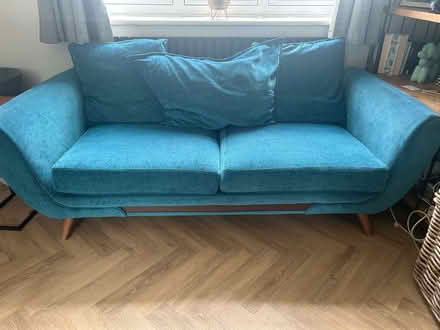 Photo of free sofa (Felbridge RH19) #1