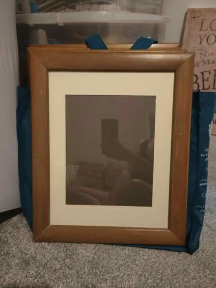 Photo of free 6x wooden frames (SG6) #1
