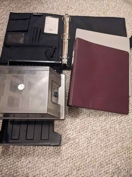Photo of free binders and few office stuff (Don Mills and Steeles) #1