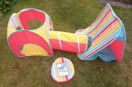 Photo of free Child Outdoor Play pop up tunnel and tent (Allesley Park CV5) #3