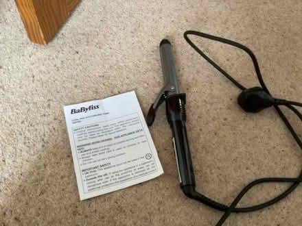 Photo of free Babyliss Curling Tongs (Long Marton CA16) #1