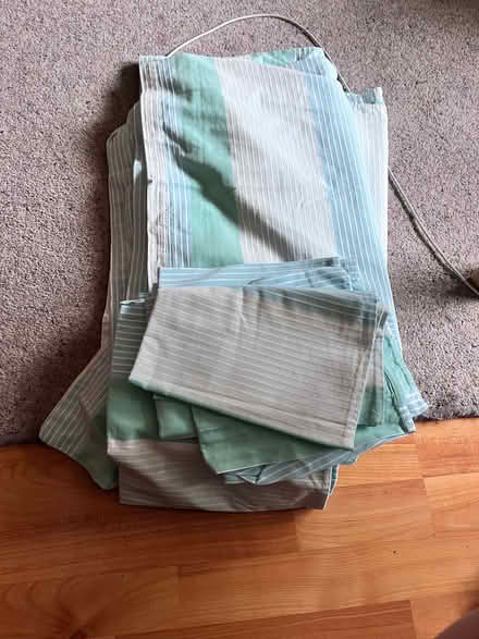 Photo of free Single duvet cover with matching pillow case (Torbrex FK7) #1