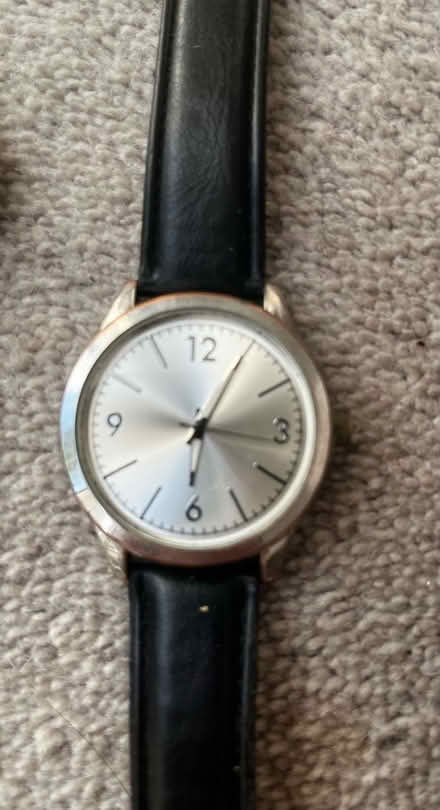 Photo of free For repair - watches x 4 (HA8 / Edgware) #3