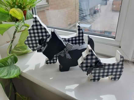 Photo of free Ornamental wooden dogs (Borough Underground SE1) #2