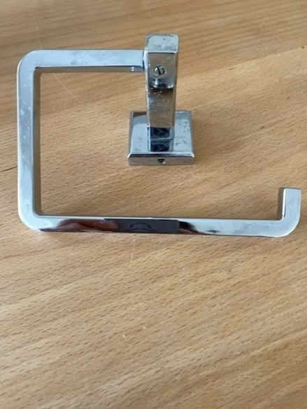 Photo of free Square section chrome toilet roll holder (West Oxfordshire OX28) #1