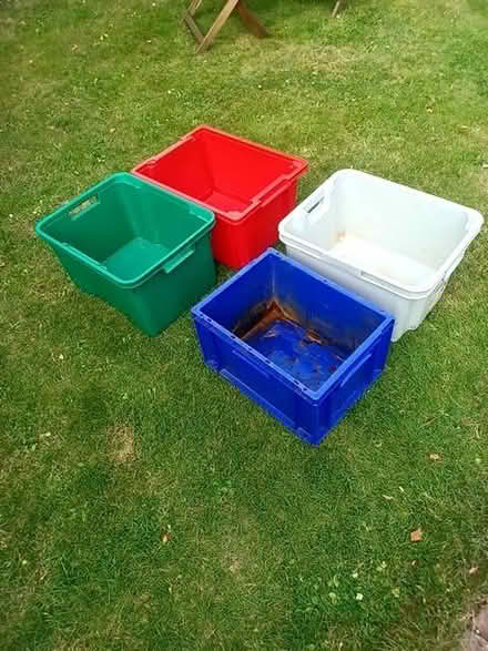Photo of free 4 plastic storage boxes (Woodley RG5) #2