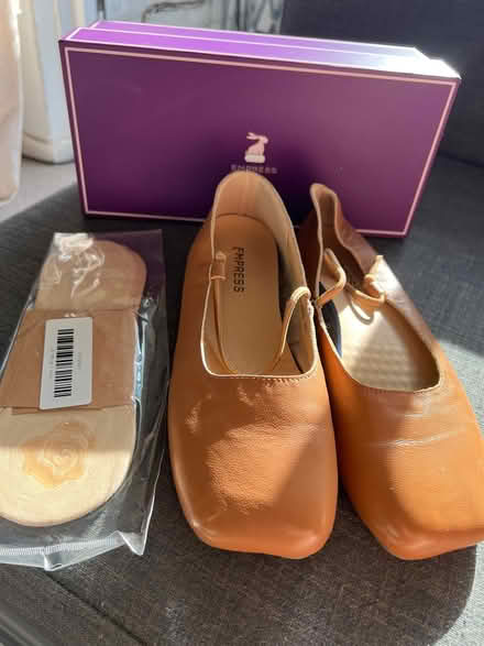 Photo of free Brand new Empress flats 2 pairs (Bermondsey SE16) #4