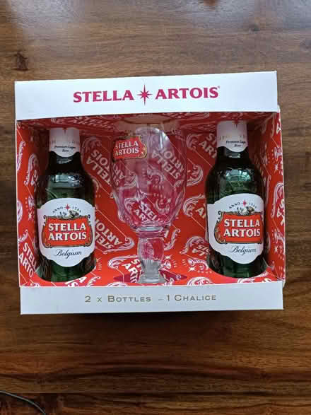 Photo of free Stella artois beer set (Luton LU3) #1