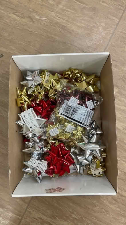 Photo of free Metallic gift bows (Maidenhead SL6) #2