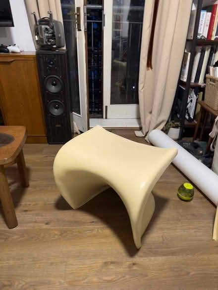 Photo of free white stall (E2 6LD) #1