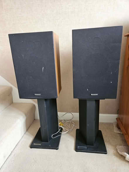 Photo of free Hifi speakers and stands (Moorfields) #1