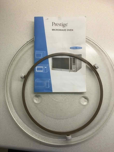Photo of free Microwave glass turntable (OX4 Temple Cowley Oxford) #1