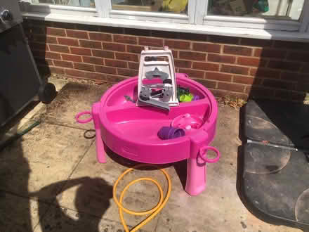 Photo of free Water table (St Albans AL3) #1