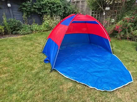 Photo of free Play / Beach tent (Walton on Thames) #2