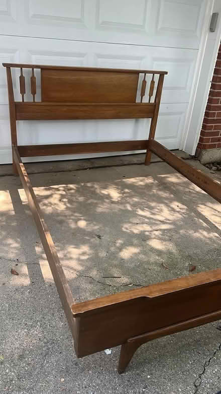 Photo of free Vintage bed (Palatine) #1