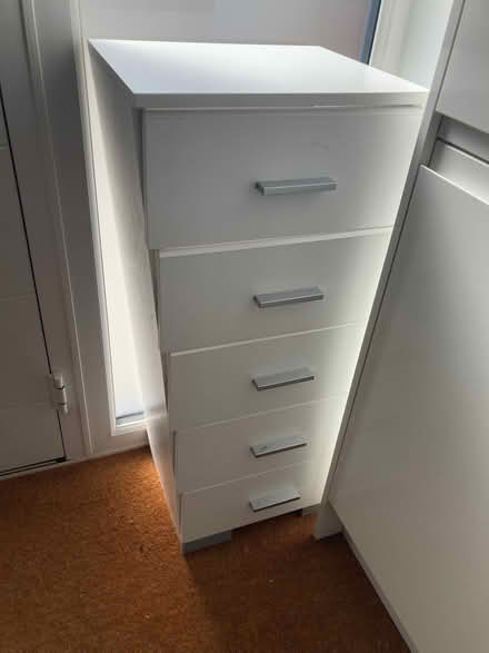 Photo of free Chest of drawers (Littleworth OX33) #1