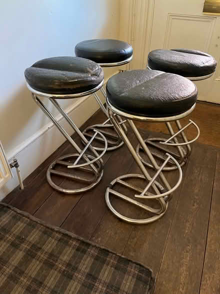 Photo of free 4 bar stools (Reigate) #1
