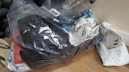 Photo of free bag of 9-11 year boys 2nd hand clothes (Giffnock G46) #1