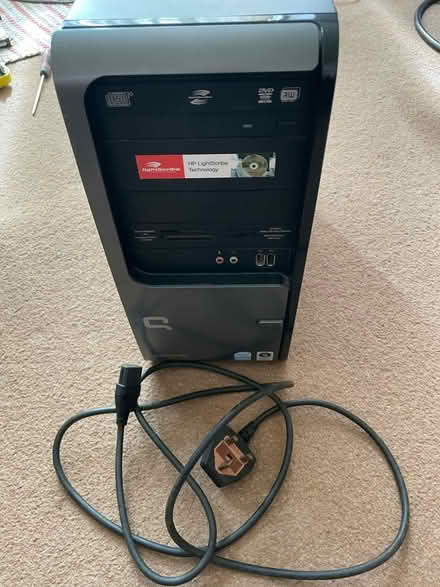 Photo of free Old desktop computers - one working (Orpington, BR6) #1