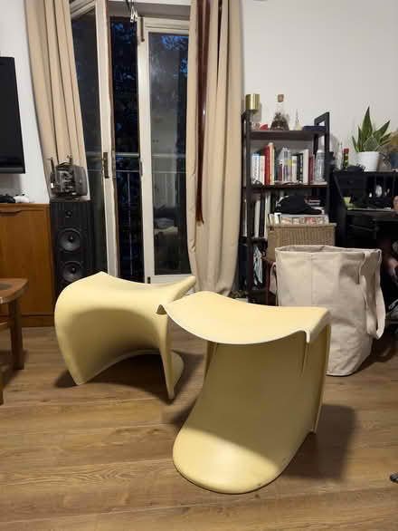 Photo of free white stall (E2 6LD) #3