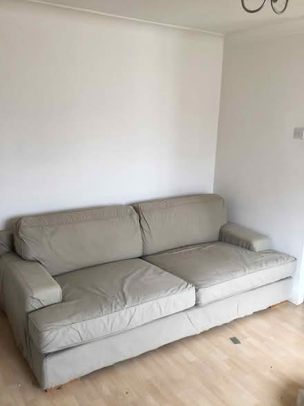 Photo of free Couch/ sofa very large (Stevenage SG2) #1