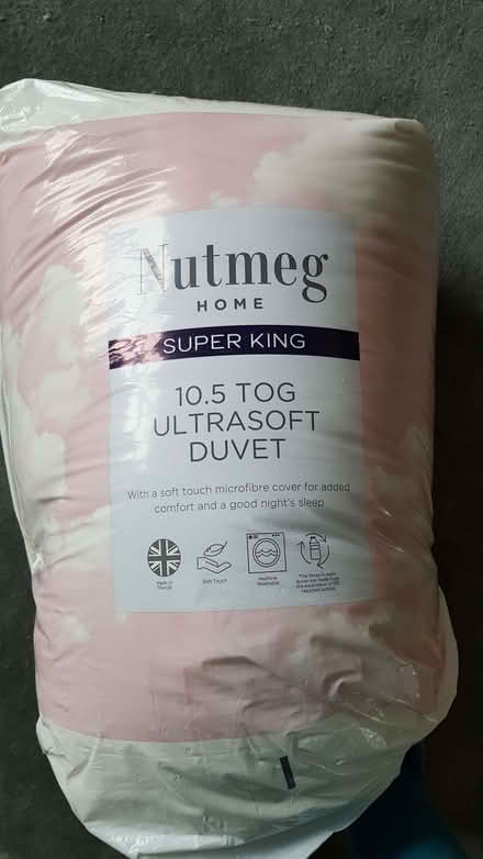 Photo of free duvet unused superking size 10.5 tog (Giffnock G46) #1