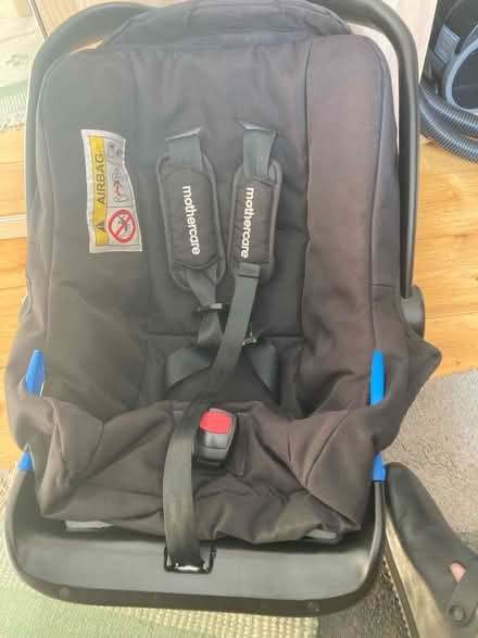 Photo of free Car seat (Newington) #1