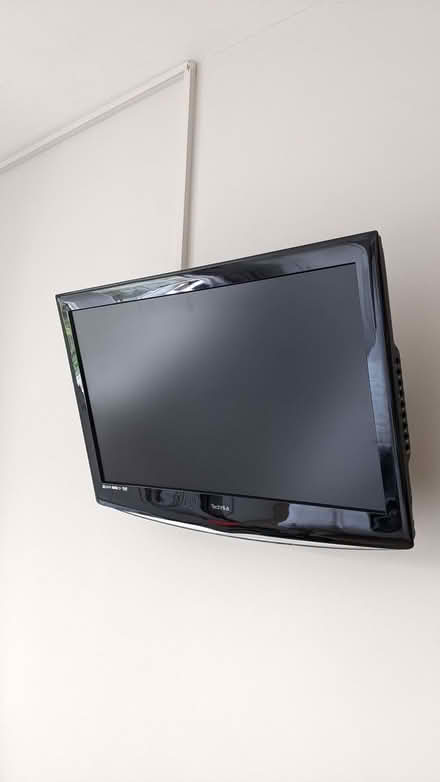 Photo of free TV (Old Woking GU22) #2