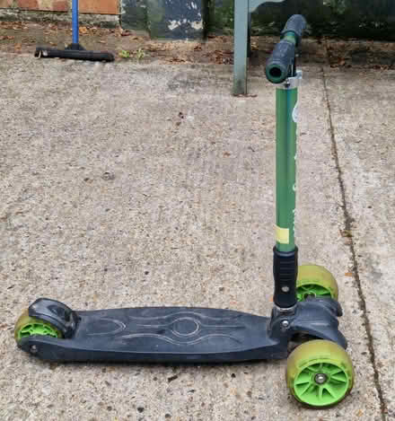 Photo of free 3Syle RG3 Scooter For Spares/Repair (Sunbury-on-Thames TW16) #2