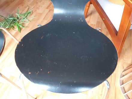 Photo of free 4 x stackable chairs (Borough Underground SE1) #4