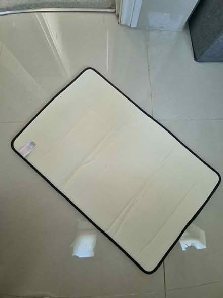 Photo of free 43x66cm bath mat (Becontree RM8) #2