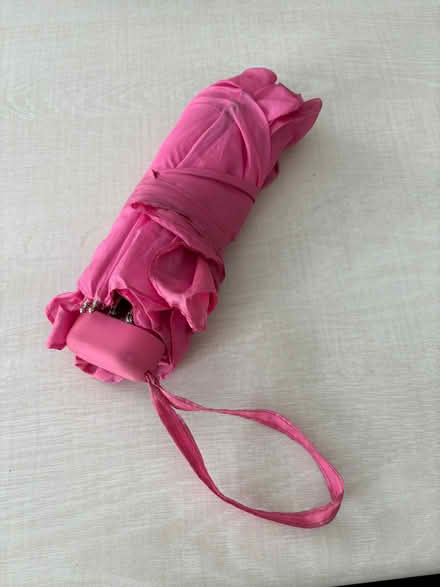 Photo of free Pink Umberella (Reabrook Estate SY2) #1