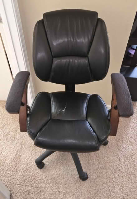 Photo of free Executive Chairs (Stockbridge-Mt Zion Rd) #2