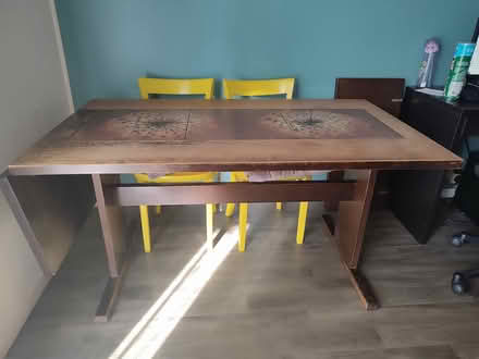 Photo of free Dining table (Sunbury on thames TW16) #1