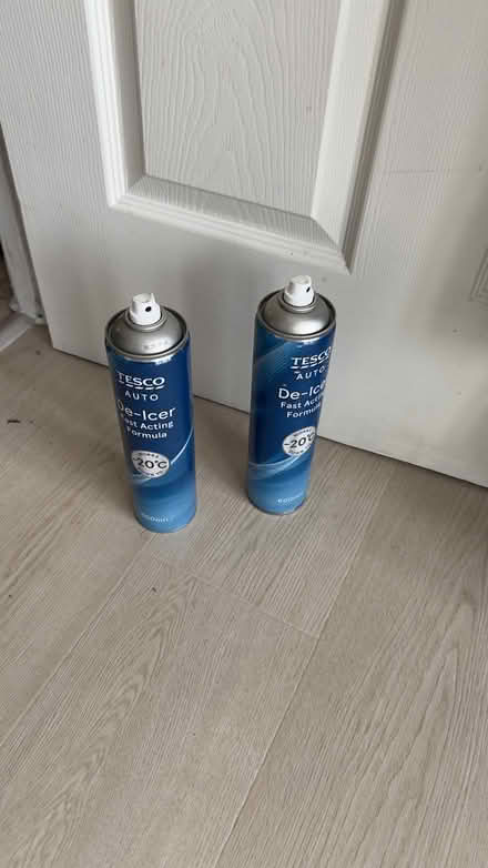 Photo of free 1.5 cans of de-icer (London, NW10) #1