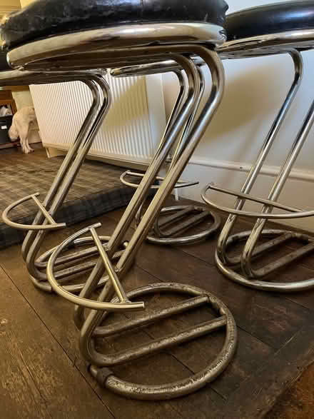 Photo of free 4 bar stools (Reigate) #3