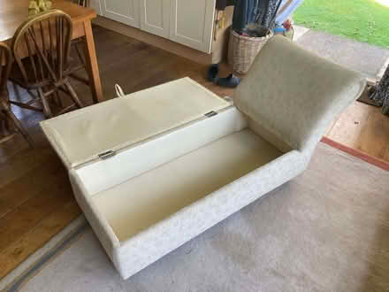 Photo of free Cream Chaise Lounge / Ottoman (Bisley GL6) #2