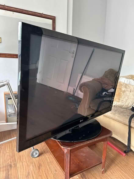 Photo of free 50 plasma tv (S4) #2