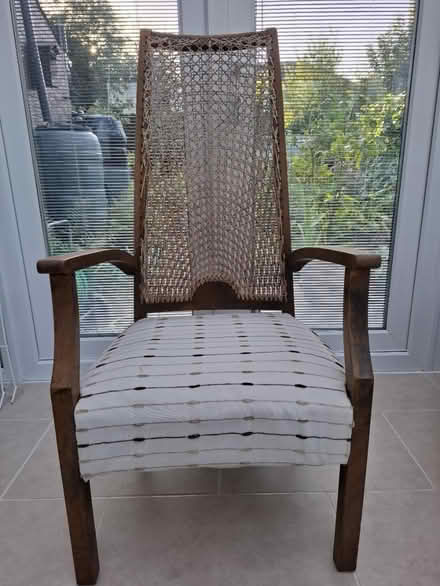 Photo of free Small chair (Thatcham RG18) #1