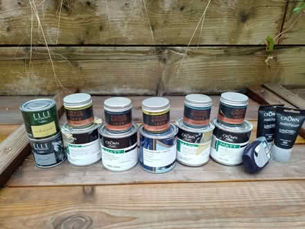 Photo of free Assorted matt vinyl paints (Wheatley OX33) #1