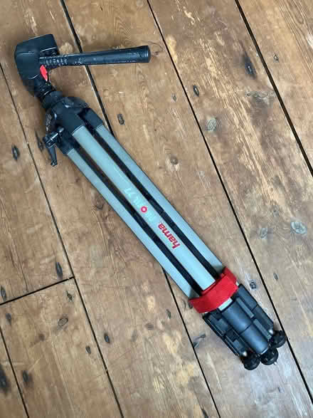 Photo of free Camera tripod (GU24 Bisley) #1