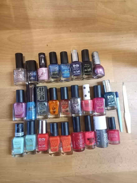 Photo of free Nail varnishes (The Camp AL1) #1