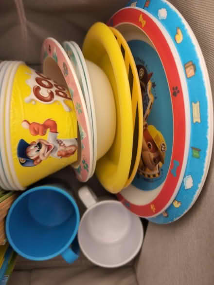 Photo of free Children's plastic plates and bowls (PO16) #1