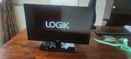 Photo of free 20-Inch Logik Monitor/Screen (Temple Cowley OX4) #1