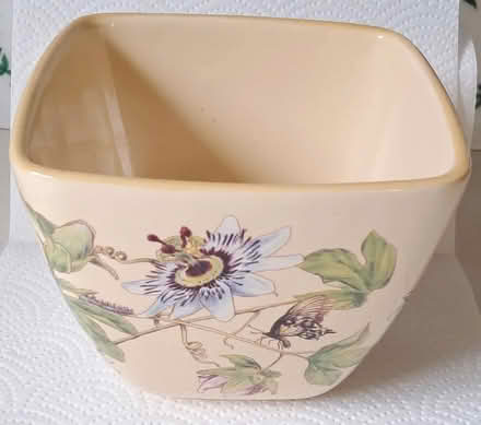 Photo of free Pot Holders, Risers & Rabbit (Belmont SM2) #1