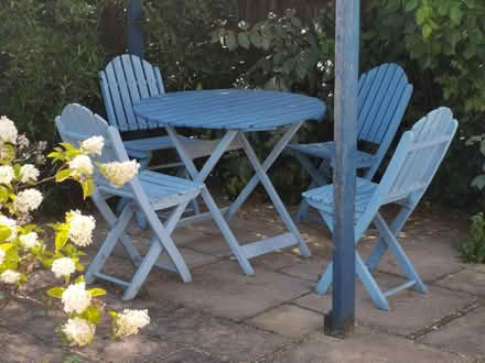 Photo of free Garden table and chairs (Bexleyheath DA7) #1